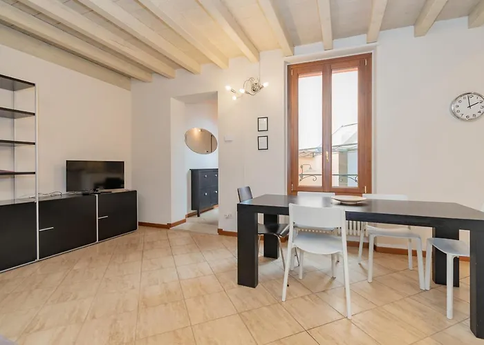 Trilocale Rua Sovera 85 - F&l Aparment Apartmán Brescia